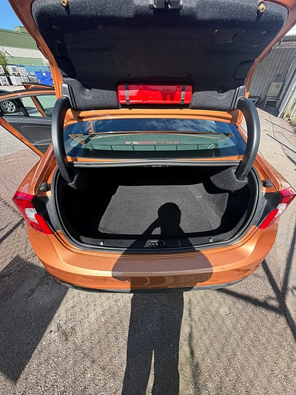 Volvo S60 17 of 20