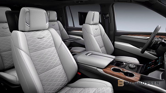 Cadillac Escalade 7 of 8
