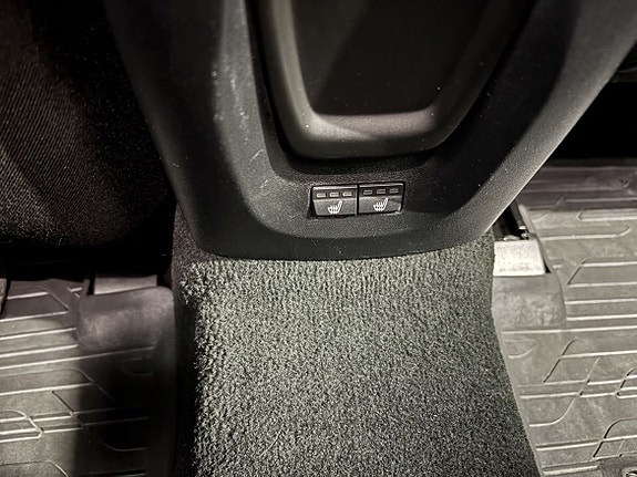 Volvo V40 6 of 21