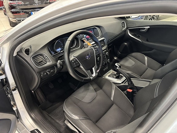 Volvo V40 10 of 21