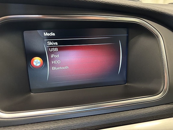 Volvo V40 17 of 21