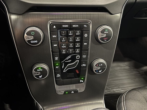Volvo V40 18 of 21