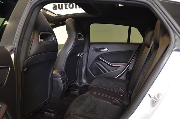 Mercedes-Benz CLA220 d 16 of 22