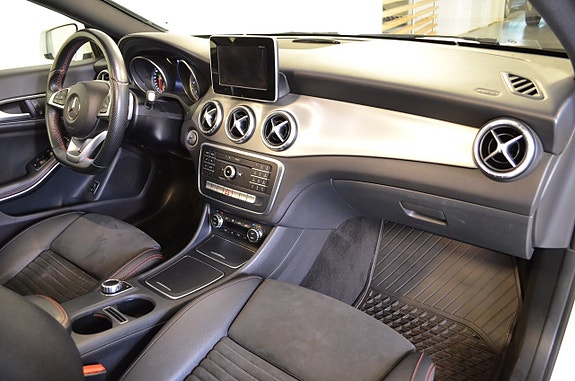 Mercedes-Benz CLA220 d 18 of 22
