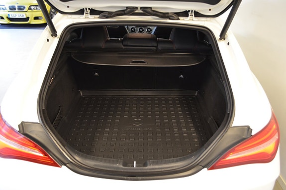 Mercedes-Benz CLA220 d 8 of 22