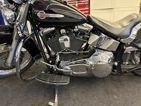 Harley-Davidson Cholo Softail Heritage 7 of 9
