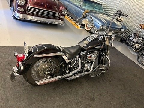 Harley-Davidson Cholo Softail Heritage 4 of 9