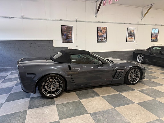 Chevrolet Corvette 24 of 30