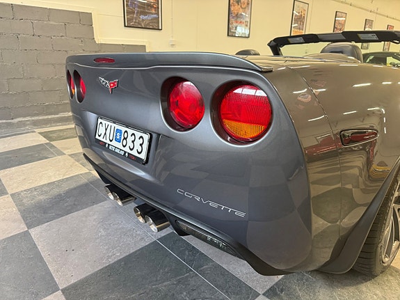 Chevrolet Corvette 21 of 30