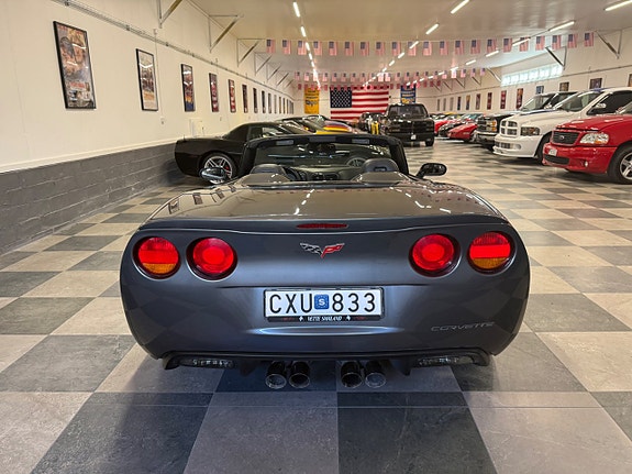 Chevrolet Corvette 11 of 30