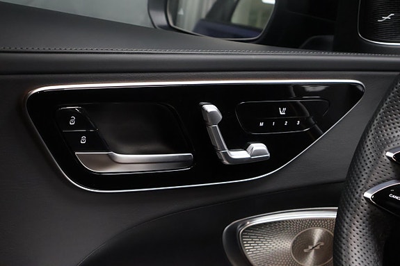 Mercedes-Benz C300 de 19 of 29
