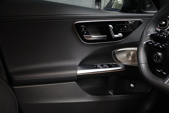 Mercedes-Benz C300 de 18 of 29