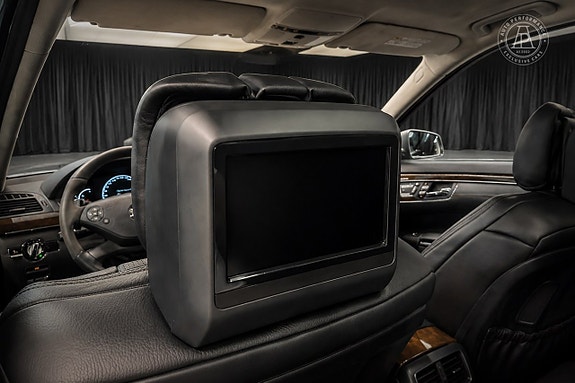 Mercedes-Benz S63 10 of 16
