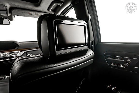 Mercedes-Benz S63 15 of 16
