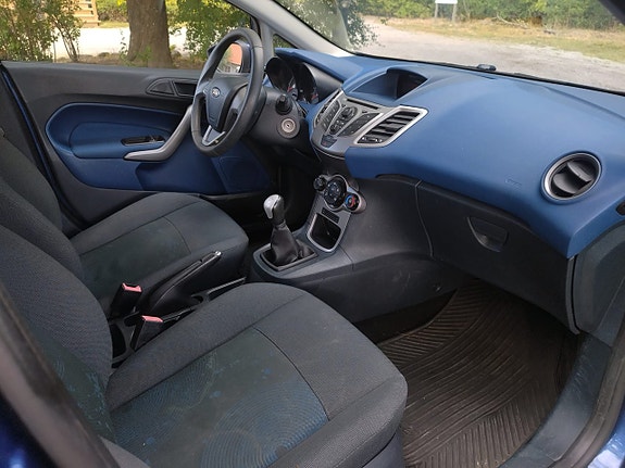 Ford Fiesta 9 of 11