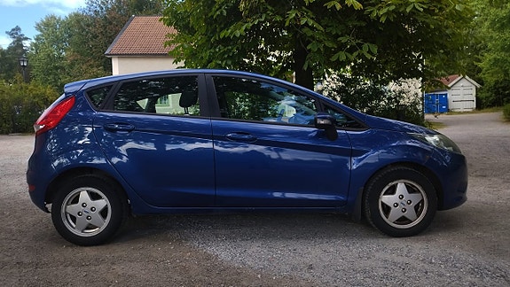 Ford Fiesta 4 of 11