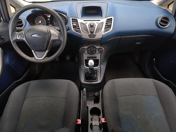 Ford Fiesta 8 of 11