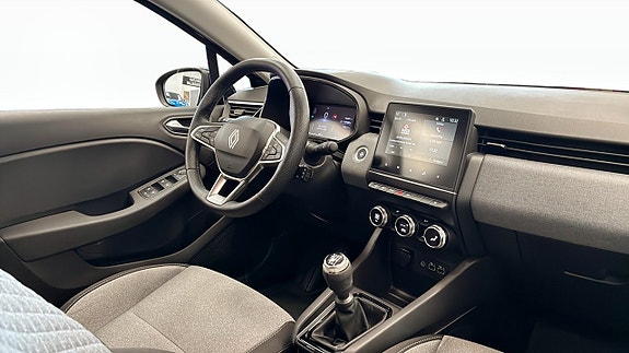 Renault Clio 12 of 22