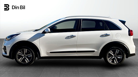 Kia Niro 2 of 12