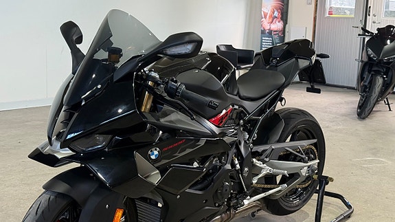 BMW S1000RR Akrapovic ny skick 0kr insats 9 of 13