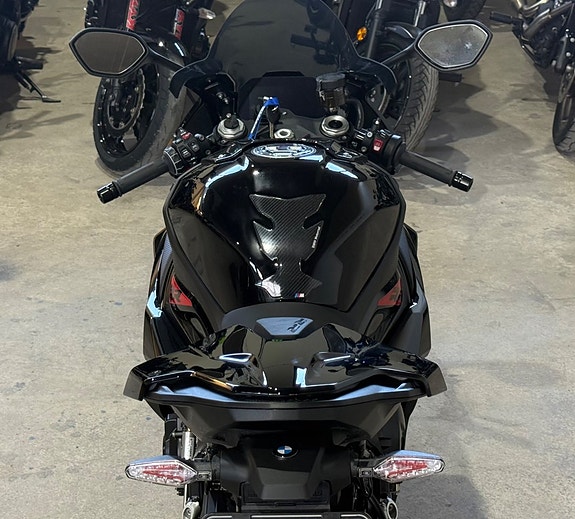 BMW S1000RR Akrapovic ny skick 0kr insats 11 of 13