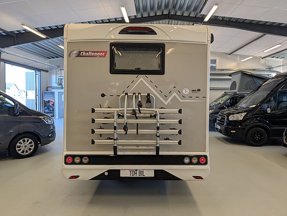 CHALLENGER 380 Graphite Ultimate 5-sits / 6 bäddar / Automat / 170HK / Taksäng 12 of 30