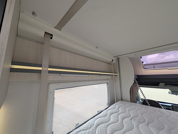 CHALLENGER 380 Graphite Ultimate 5-sits / 6 bäddar / Automat / 170HK / Taksäng 17 of 30