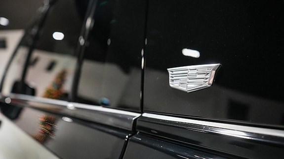 Cadillac Escalade 28 of 30