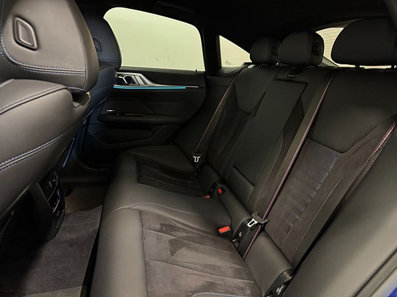 BMW i4 12 of 24
