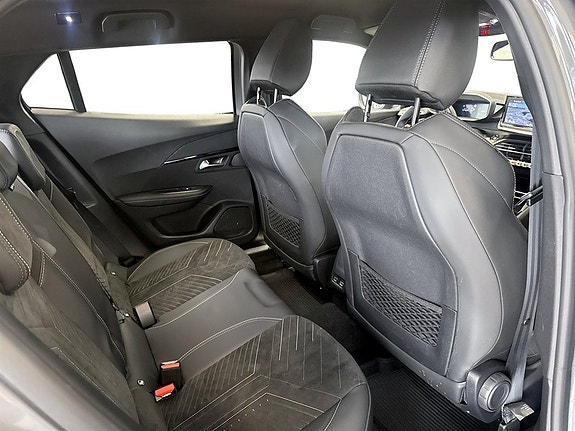 Peugeot 2008 12 of 14