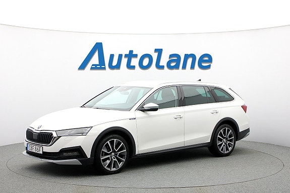 Skoda Octavia Scout 4 of 30