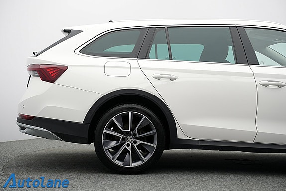 Skoda Octavia Scout 17 of 30