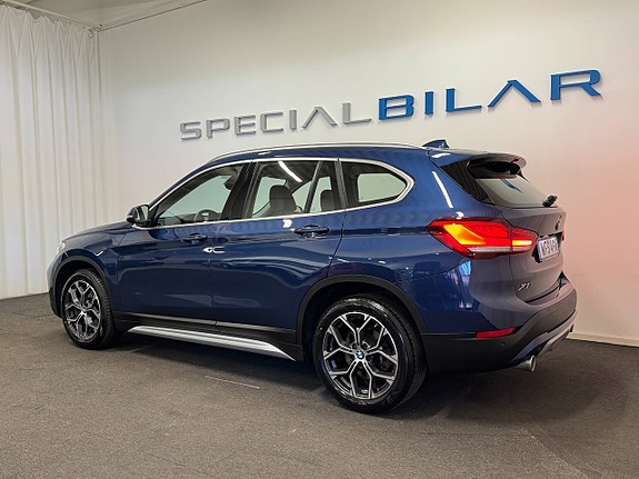 BMW X1 3 of 22