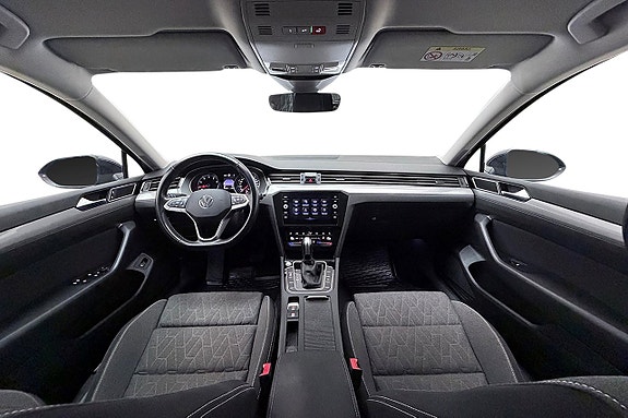 Volkswagen Passat 15 of 30