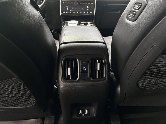 Hyundai Tucson 28 of 30