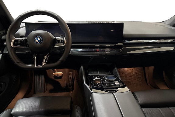 BMW 530e 8 of 19