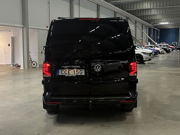 Volkswagen Transporter 5 of 21
