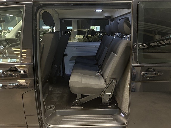 Volkswagen Transporter 11 of 21