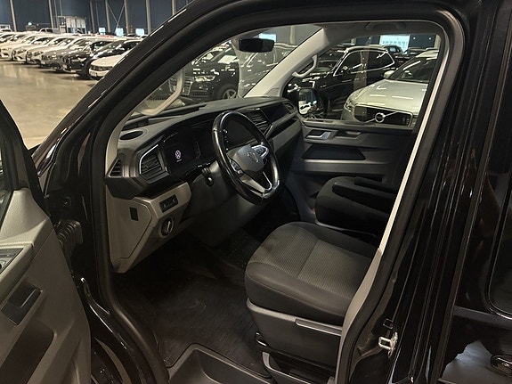 Volkswagen Transporter 9 of 21