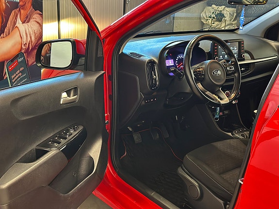 Kia Picanto 8 of 28