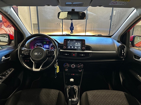 Kia Picanto 15 of 28