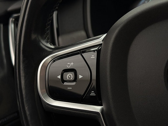 Volvo V90 Cross Country 22 of 30