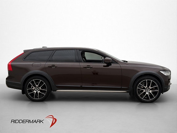 Volvo V90 Cross Country 6 of 30