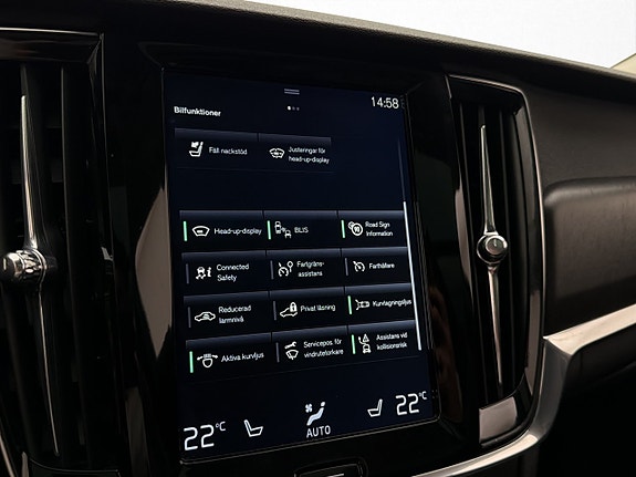 Volvo V90 Cross Country 28 of 30