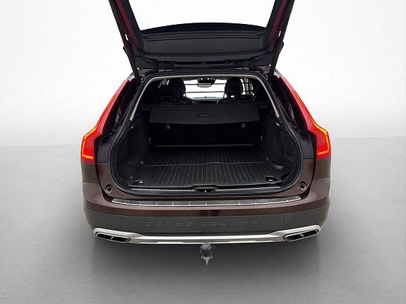 Volvo V90 Cross Country 9 of 30