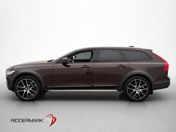 Volvo V90 Cross Country 4 of 30