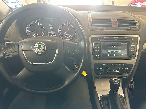Skoda Octavia 12 of 14