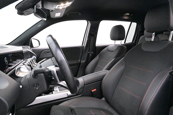 Mercedes-Benz EQB250+ 11 of 27