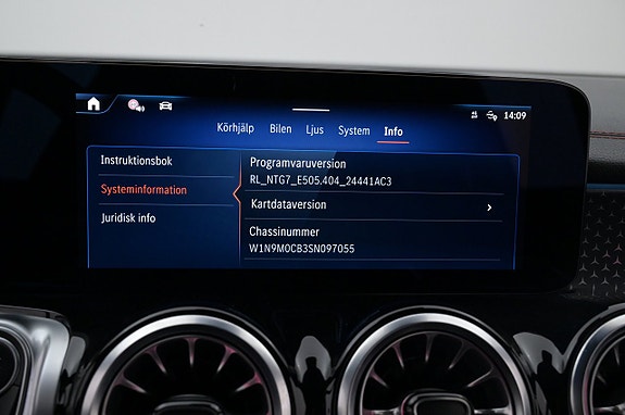 Mercedes-Benz EQB250+ 18 of 27
