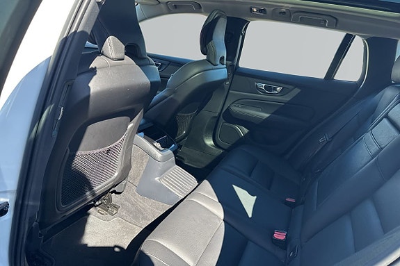 Volvo V60 7 of 24